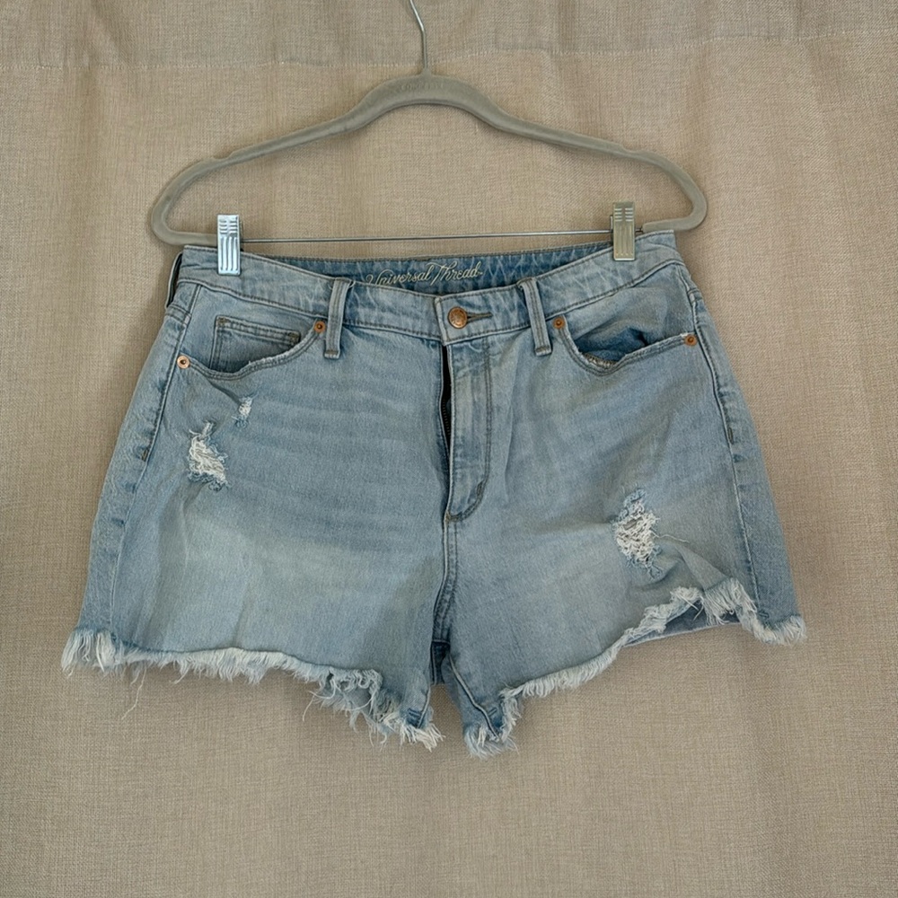 Universal Thread basic shorts